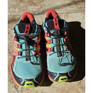 Solomon XR Mission 3 Outdoor Trail Womens Sneakers Size 10